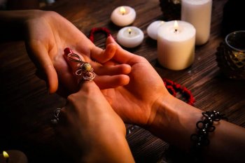 images/services-palm-reading.jpg#joomlaImage://local-images/services-palm-reading.jpg?width=350&height=233